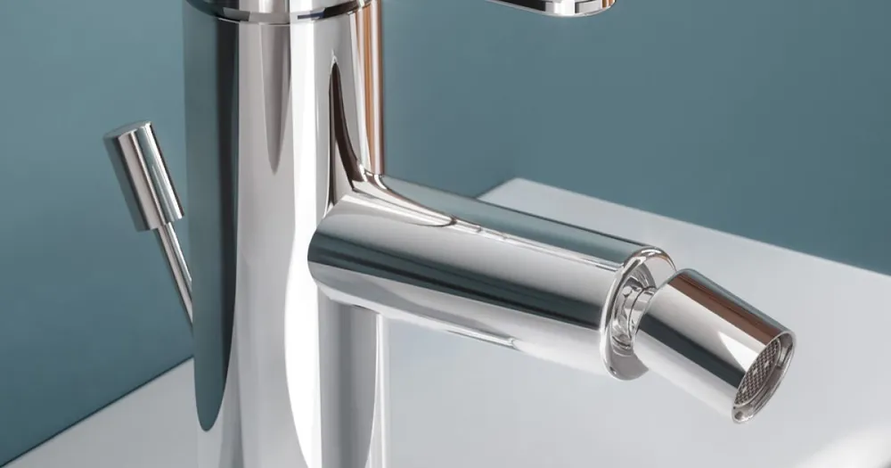 I lager Engrepps bidéblandare med platt design i kromad mässing - Agenore