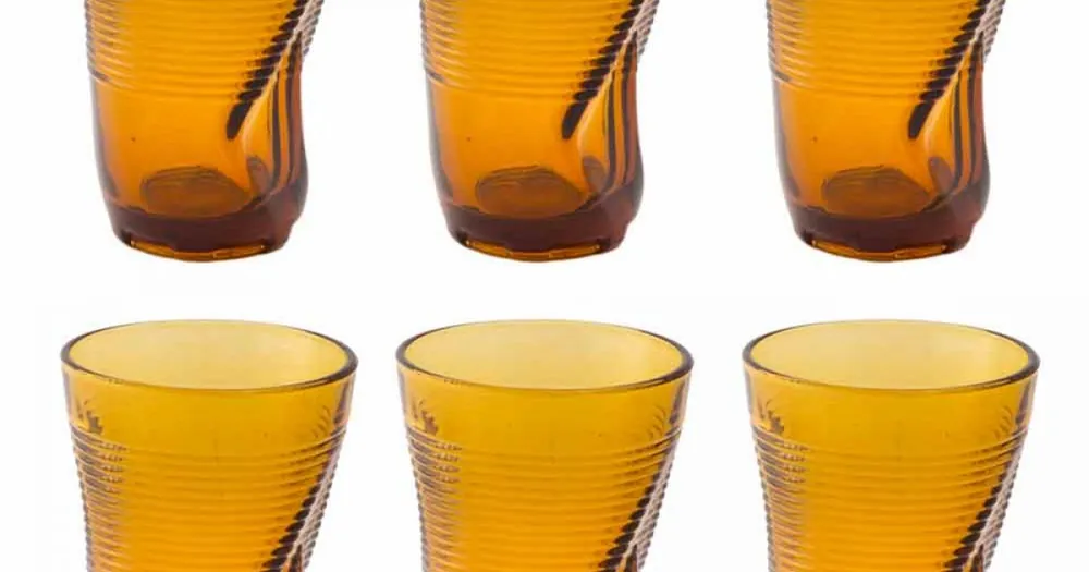 Färgade glas cocktailglas 12 stycken skrynklig design - Sarabi Nyhet