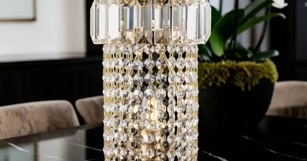 Nyhet Förgylld järnbordslampa med strass Tillverkad i Italien - Kiev