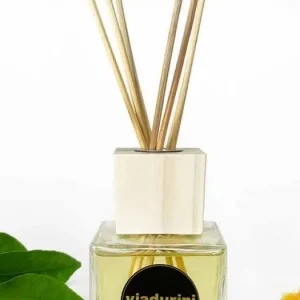 Hemdoft Mandarin och kanel 200 ml med pinnar - Lamaddalena Rea