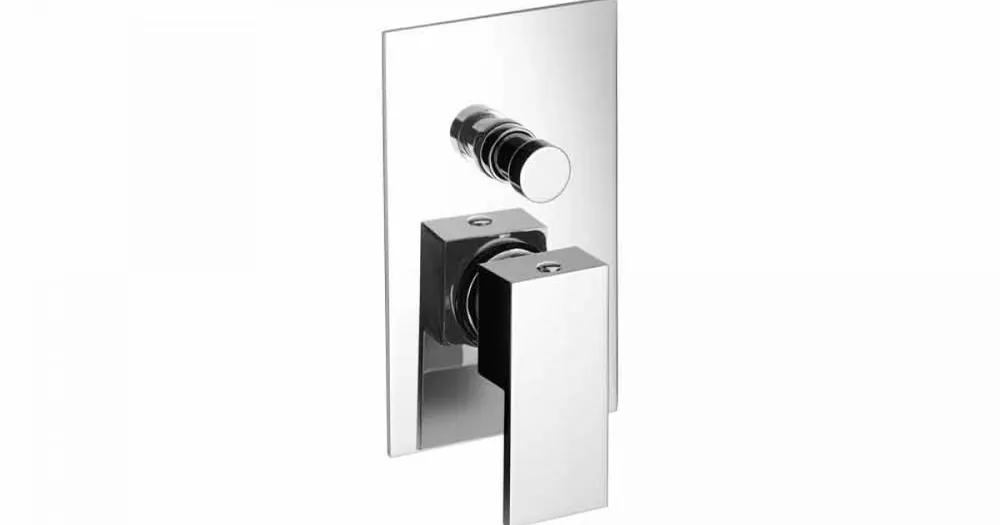 Utförsäljning Inbyggd dusch- eller badkarblandare Modern design tillverkad i Italien - Panela