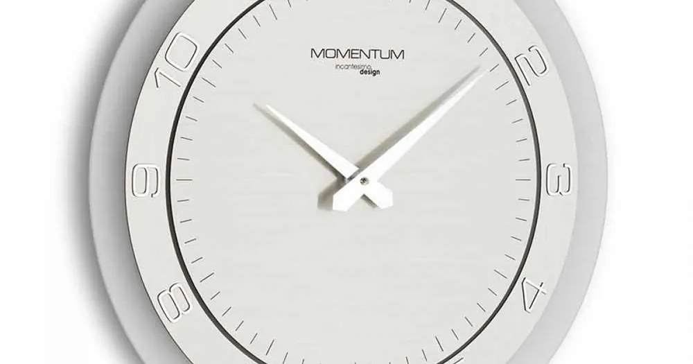 Begränsat erbjudande Modern Dininho modell väggklocka, tillverkad i Italien